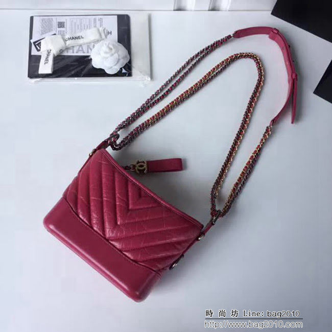 香奈兒CHANEL2018年新款V格 Chanel Gabrielle 玫紅色鏈條流浪包 DSC2063